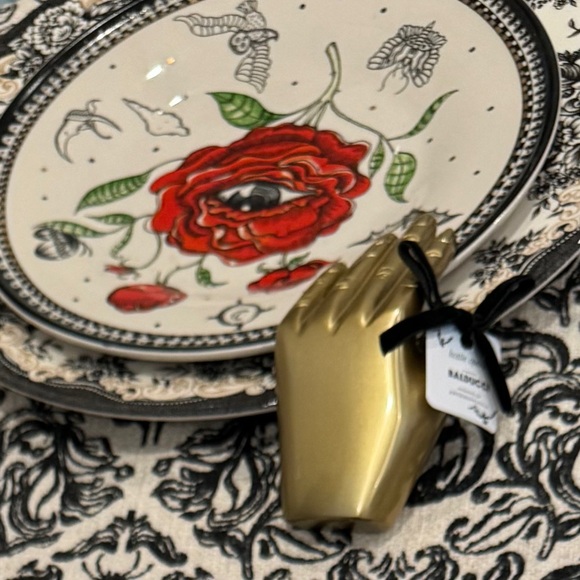 LAST ONE 🔥Gold hand bottle opener - Picture 6 of 6